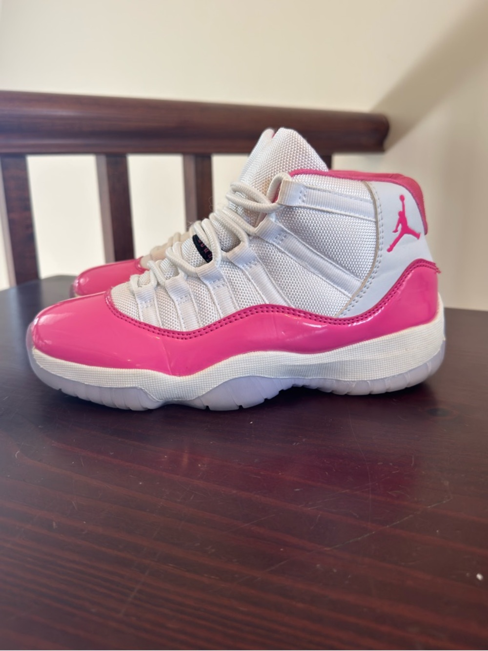 Nike Air Jordan 11 Retro "Barbie Pink" sneakers.  Patent Pink White Youth 5.5 - Picture 8 of 14